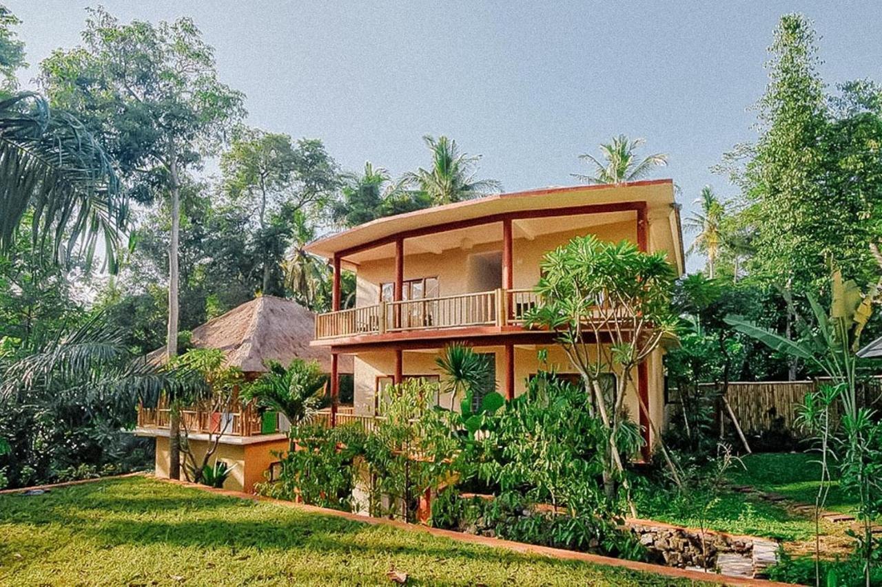Shanti Toya Ashram Mambal Exterior photo