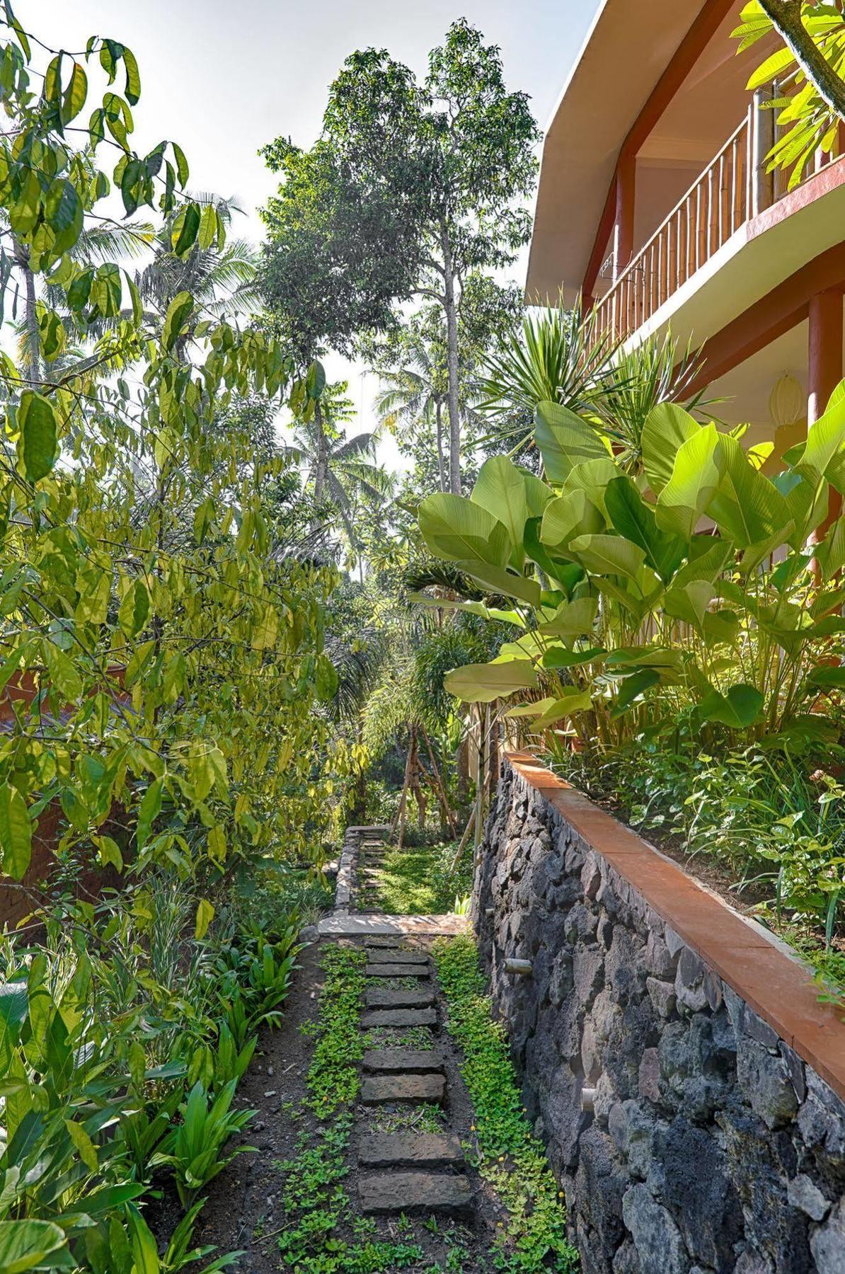 Shanti Toya Ashram Mambal Exterior photo